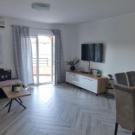Apartments Ledic Krvavica Extérieur photo