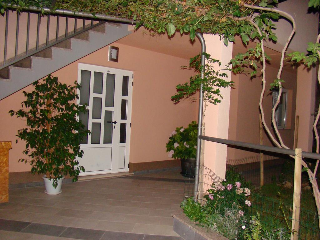 Apartments Ledic Krvavica Extérieur photo
